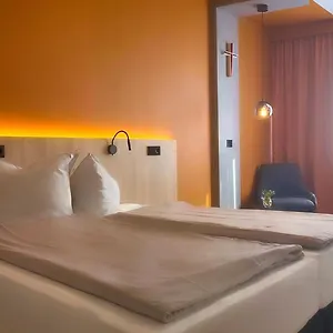 https://heinrich-pesch-hotel.hotelsheidelberg.net